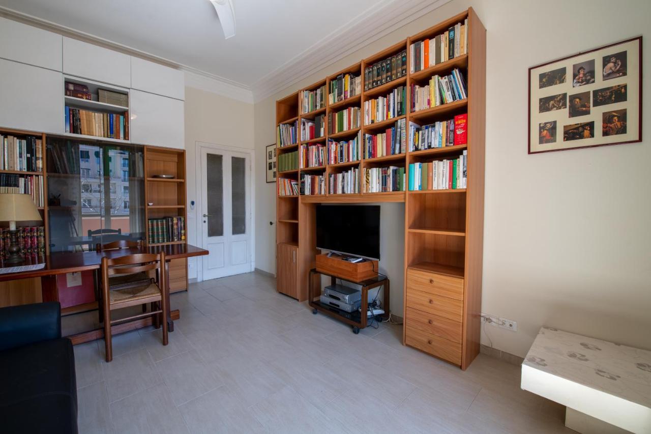 Apartment Piazza Carracci Rom
